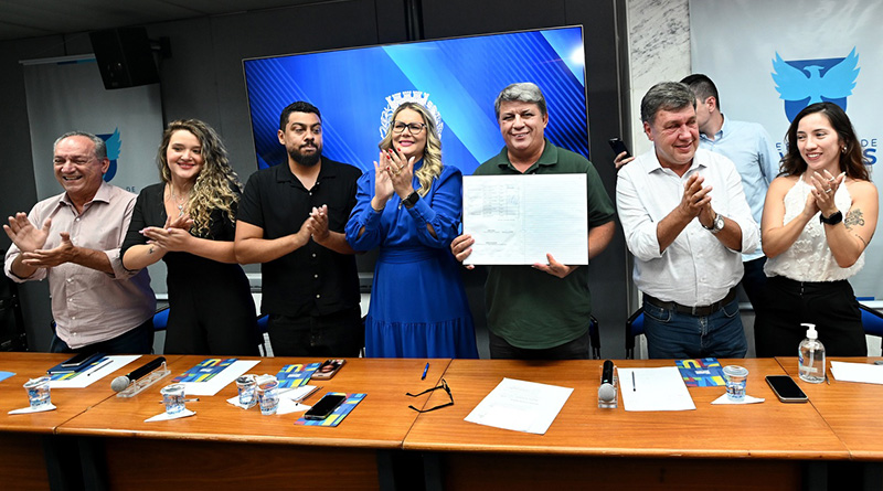 Vice-prefeito dá posse ao novo Conselho da Juventude de Campinas para 2026–2027
