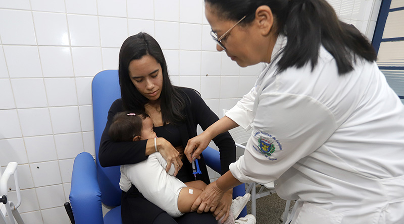 Saúde de Campinas faz estratégia da vacinação contra sarampo e febre amarela
