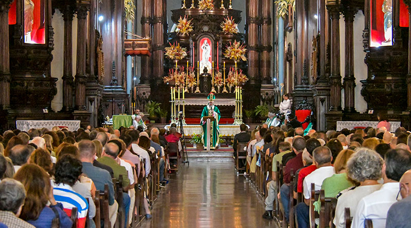 Celebração Eucarística dá início à gestão do novo Reitor da PUC-Campinas