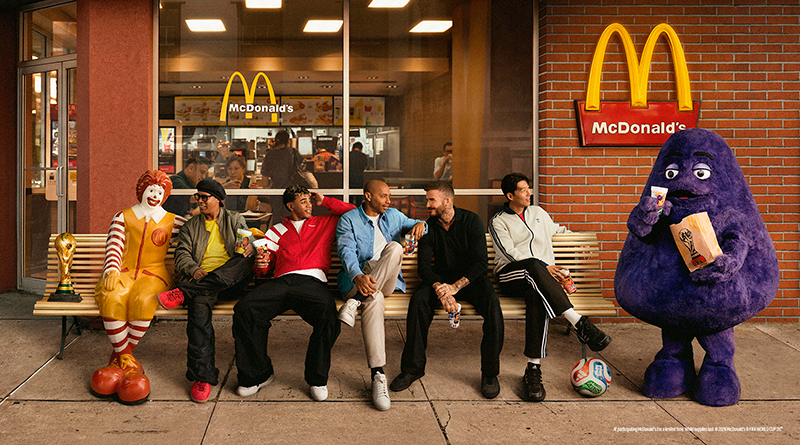 McDonald’s entra no clima da Copa do Mundo da FIFA 26™ com McOferta especial e copos exclusivos de ícones do futebol