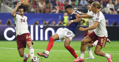 Inglaterra desponta como favorita, mas a Copa segue dona do improvável Inglaterra desponta como favorita, mas a Copa segue dona do improvável