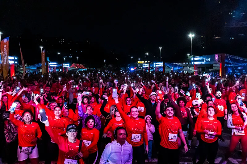 Santander Night Run terá percursos de 5 km e 10 km, com largada às 19h no Kartódromo do Taquaral; inscrições continuam abertas