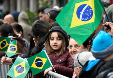 Público acompanha desfile de 7 de Setembro em Campinas