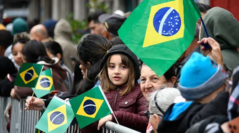 Público acompanha desfile de 7 de Setembro em Campinas