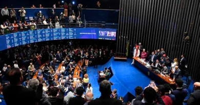 Fim da escala 6×1 deve começar em dezembro; entenda o que muda